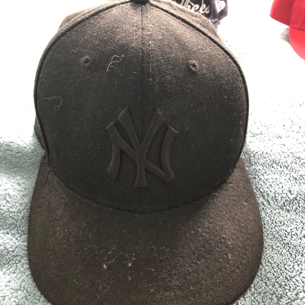Yankees fitted hat